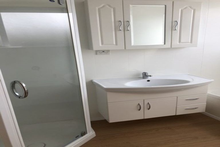 Photo of property in 35 Kiwi Street, Heretaunga, Upper Hutt, 5018