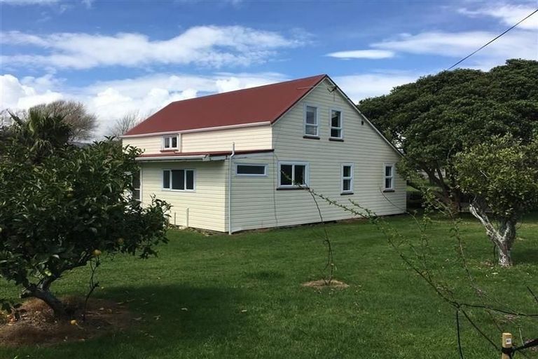 Photo of property in 10 Hana Udy Place, Paraparaumu Beach, Paraparaumu, 5032