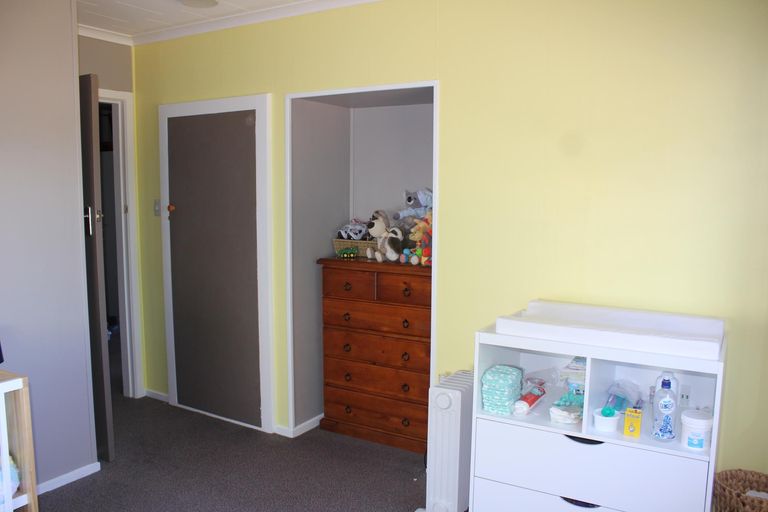 Photo of property in 10 Farm Street, Lumsden, 9730