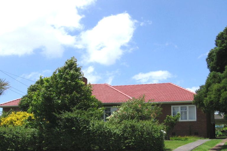 Photo of property in 26 Donegal Street, Avondale, Auckland, 0600
