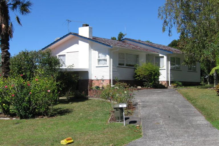 Photo of property in 61 Divich Avenue, Te Atatu South, Auckland, 0610