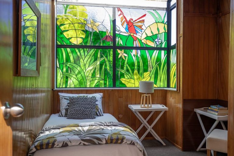 Photo of property in 1 Bay View Road, Raglan, 3225