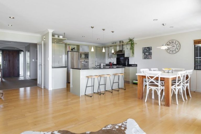 Photo of property in 126 Hamurana Road, Omokoroa, 3114