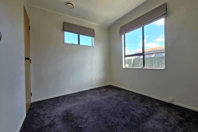 Photo of property in 3 Owaka Close, Kelson, Lower Hutt, 5010