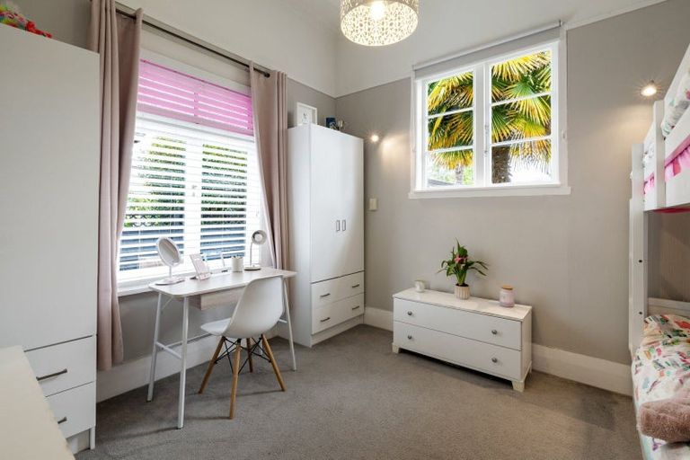 Photo of property in 13 Saint Winifreds Avenue, Hamilton East, Hamilton, 3216