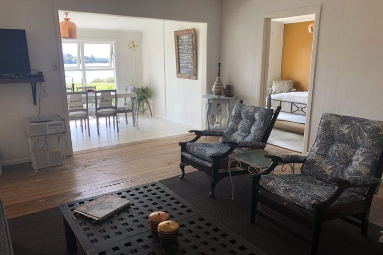 Photo of property in 12 Komiti Road, Tinopai, 0593