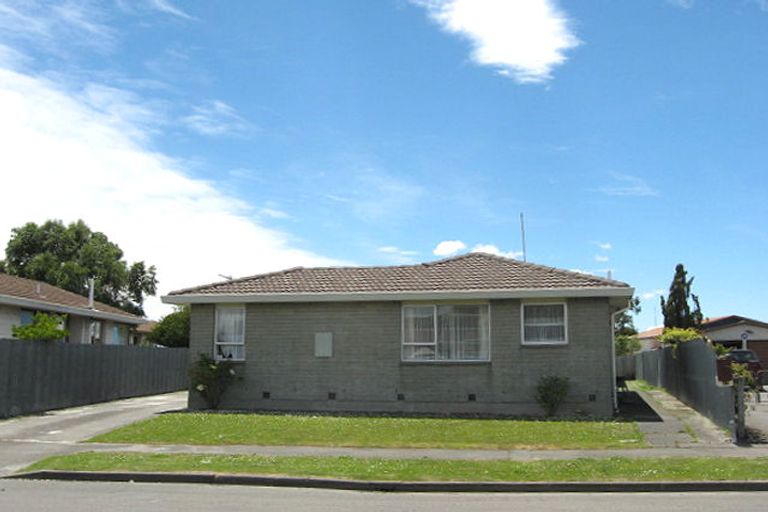 Photo of property in 18 Stacey Place, Woolston, Christchurch, 8062
