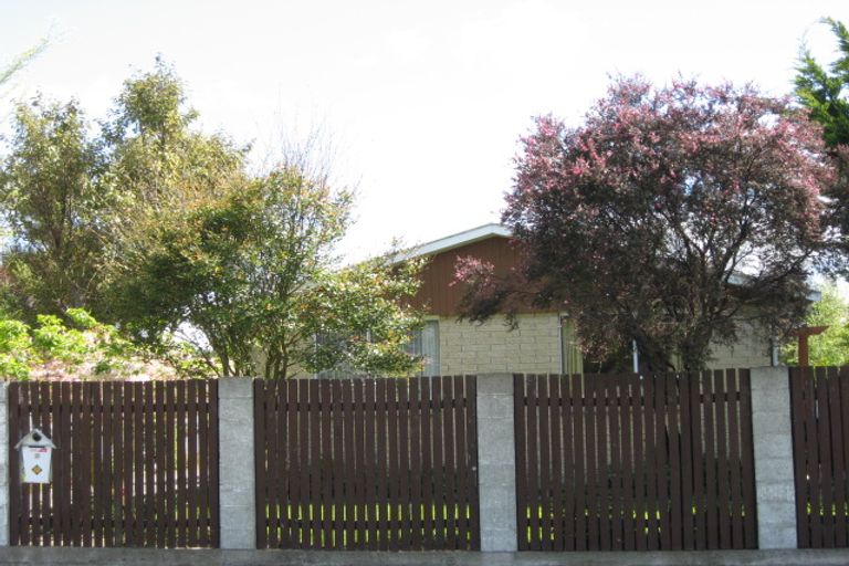 Photo of property in 2 Strachan Place, Rangiora, 7400