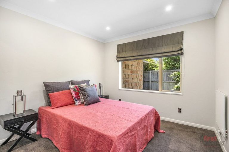 Photo of property in 4 Kilmuir Lane, Harewood, Christchurch, 8051