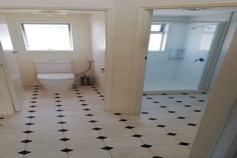 Photo of property in 2/29 Brockworth Place, Riccarton, Christchurch, 8011