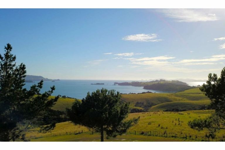 Photo of property in 326 Wharau Road, Kerikeri, 0293