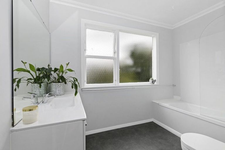 Photo of property in 56 Croydon Street, Karori, Wellington, 6012