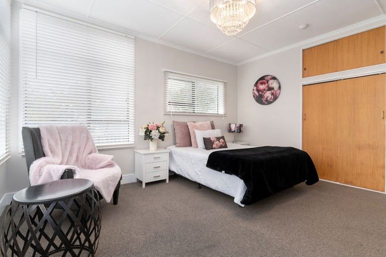 Photo of property in 91 Broadway, Carterton, 5713