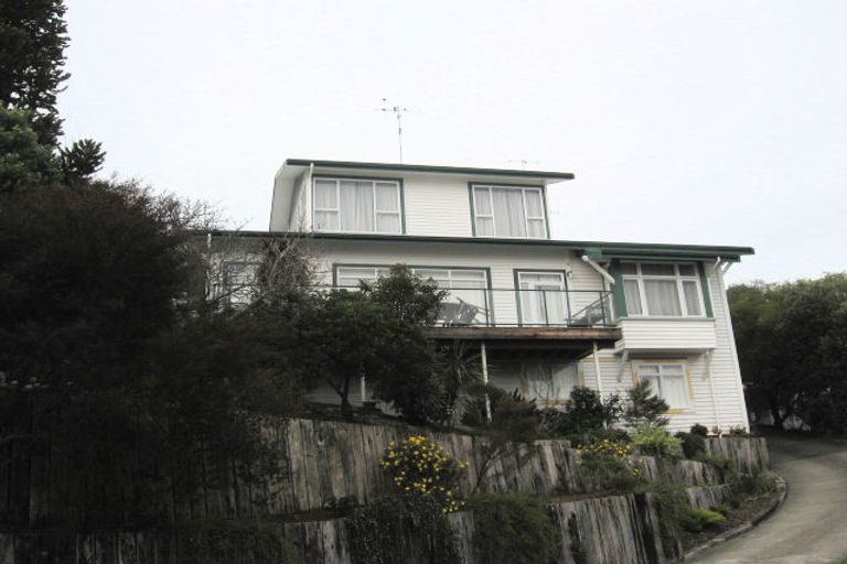 Photo of property in 6 Denholm Road, Hospital Hill, Napier, 4110