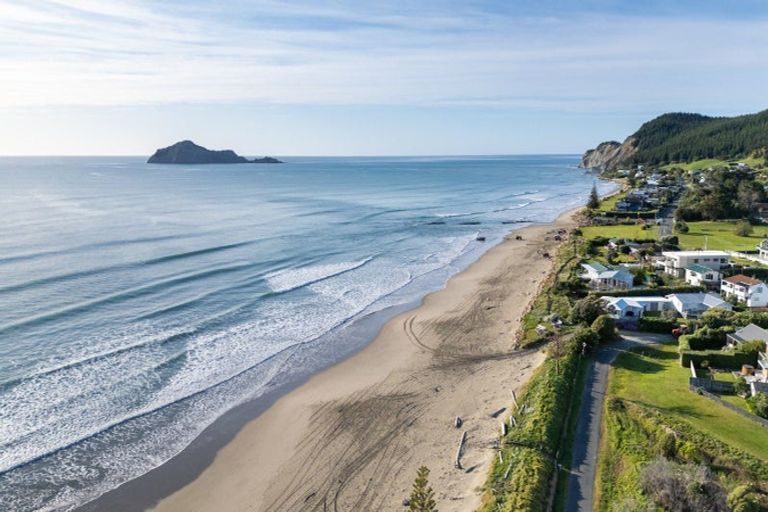 Photo of property in 86 Harper Road, Waimarama, Havelock North, 4294