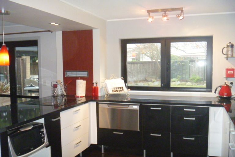 Photo of property in 8 Ellis Street, Alexandra, 9320