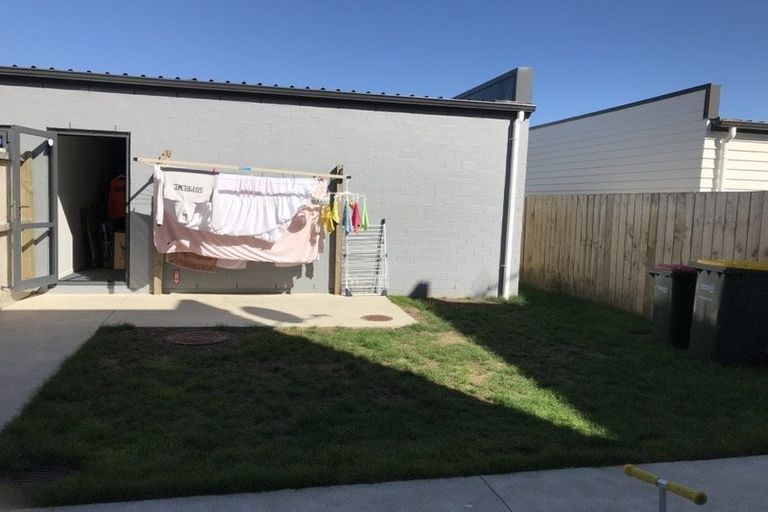 Photo of property in 38 Hollowout Street, Takanini, 2112