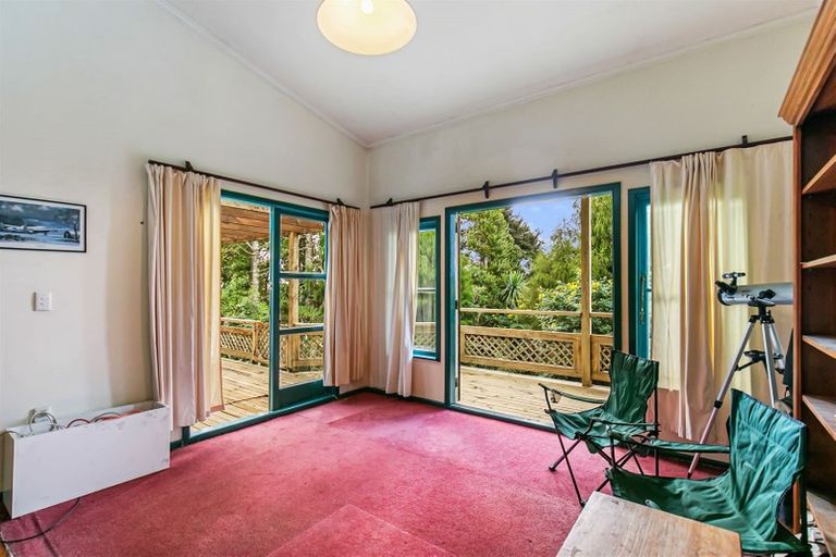 Photo of property in 130 Opanuku Road, Henderson Valley, Auckland, 0612