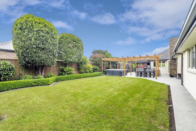 Photo of property in 18 Lochmore Street, Bishopdale, Christchurch, 8051