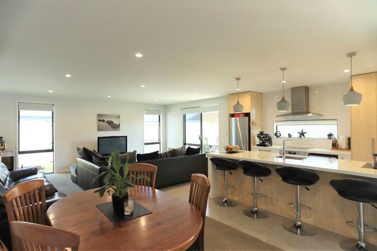 Photo of property in 54 Harding Drive, Papamoa Beach, Papamoa, 3118