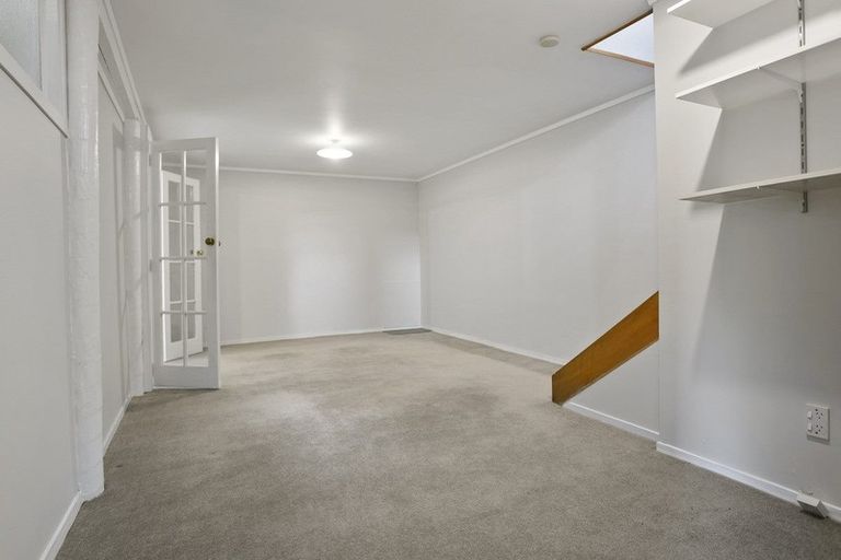 Photo of property in 42c Hillcrest Road, Hillcrest, Hamilton, 3216