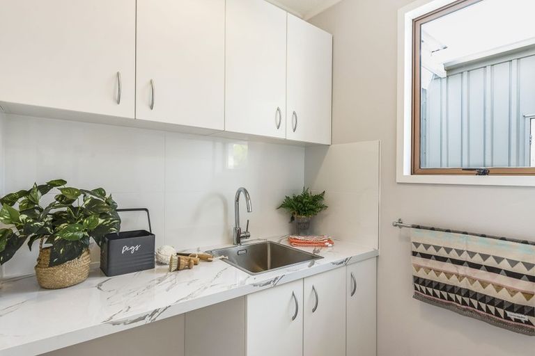 Photo of property in 34a Andrew Street, Waikanae, 5036