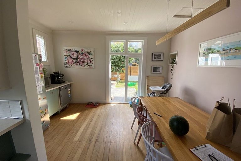 Photo of property in 5 Norfolk Street, Saint Clair, Dunedin, 9012