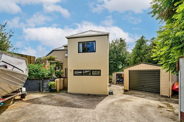 Photo of property in 7b Gray Avenue, Paraparaumu Beach, Paraparaumu, 5032