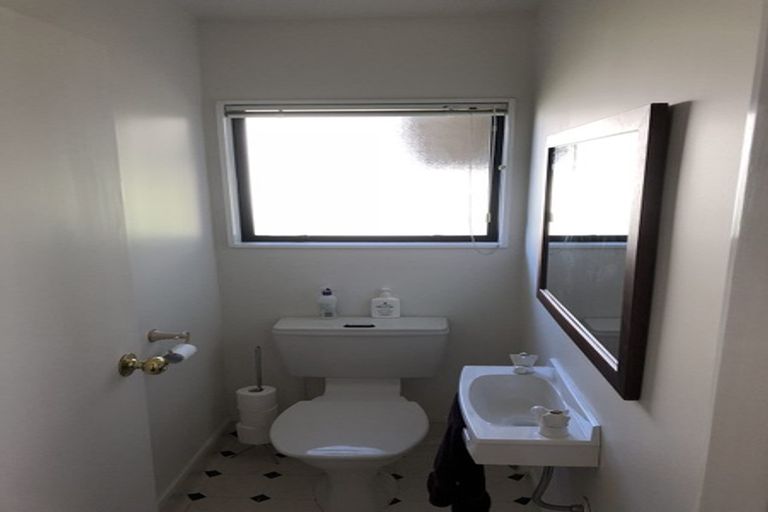 Photo of property in 30 Ronald Woolf Place, Churton Park, Wellington, 6037