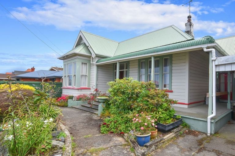 Photo of property in 84 Queens Drive, Saint Kilda, Dunedin, 9012