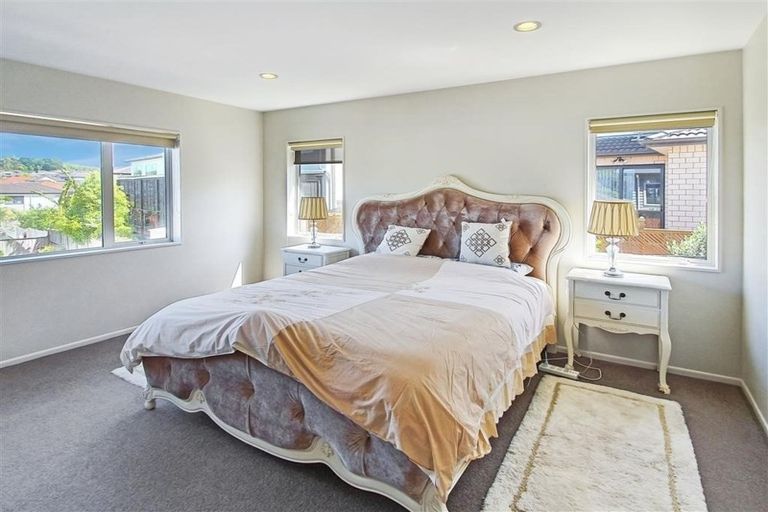 Photo of property in 10 Askerne Drive, Flat Bush, Auckland, 2016