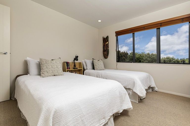 Photo of property in 6 Grassfield Place, Waimauku, 0812