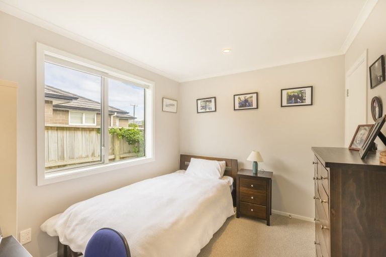 Photo of property in 23 Mahia Lane, Waikanae, 5036