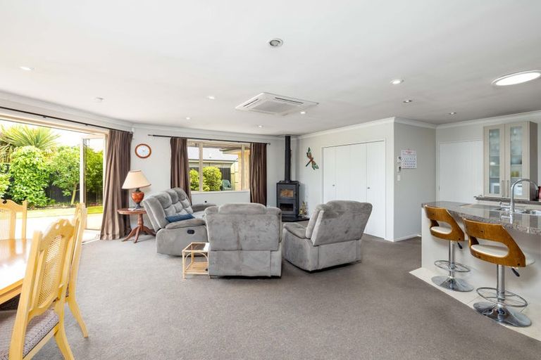 Photo of property in 14 Tawa Place, Parklands, Christchurch, 8083