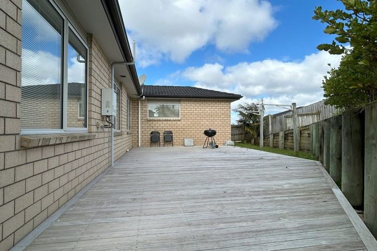 Photo of property in 41 Rush Creek Drive, Westgate, Auckland, 0614