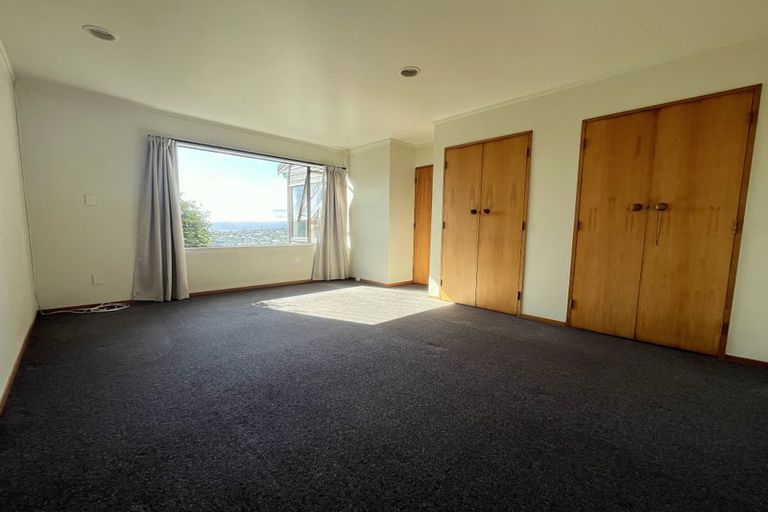 Photo of property in 8 Fillbridge Way, Karori, Wellington, 6012