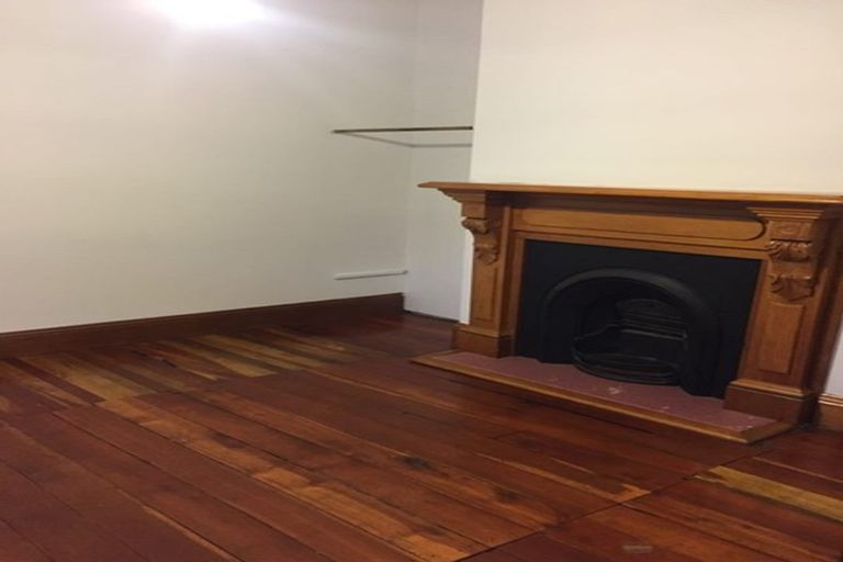 Photo of property in 15 Main Street, Hospital Hill, Napier, 4110