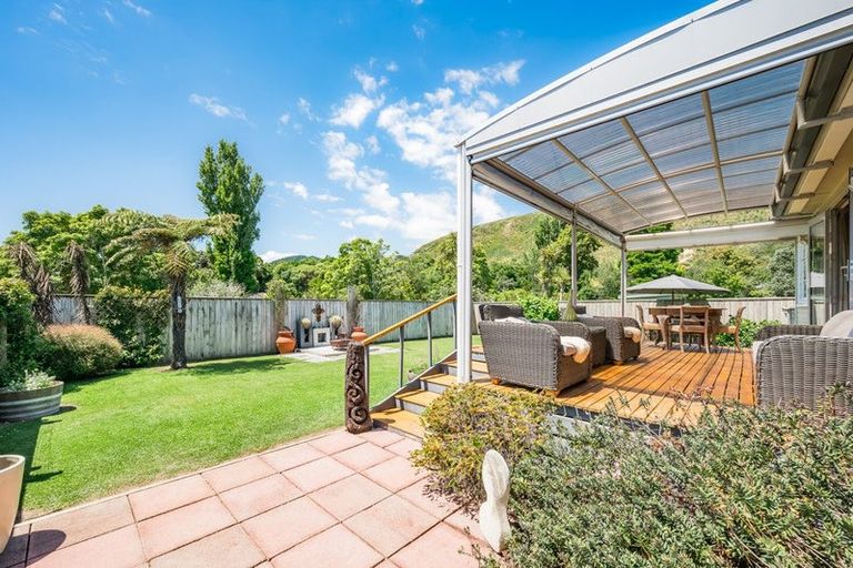 Photo of property in 56 Hinemoa Street, Paraparaumu, 5032