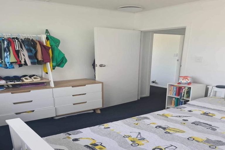 Photo of property in 18 Beverly Place, New Lynn, Auckland, 0600