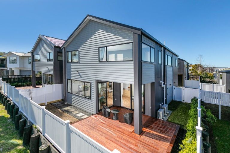 Photo of property in 6c Ringwood Street, Torbay, Auckland, 0630