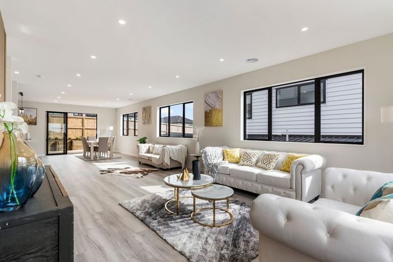 Photo of property in 14 Glann Lane, Flat Bush, 2019