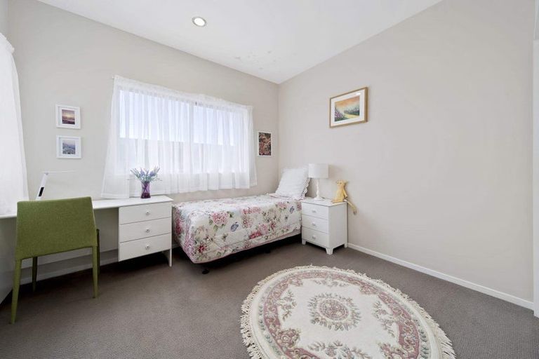 Photo of property in Wilk Heights, 15/8 Wilk Lane, Browns Bay, Auckland, 0630