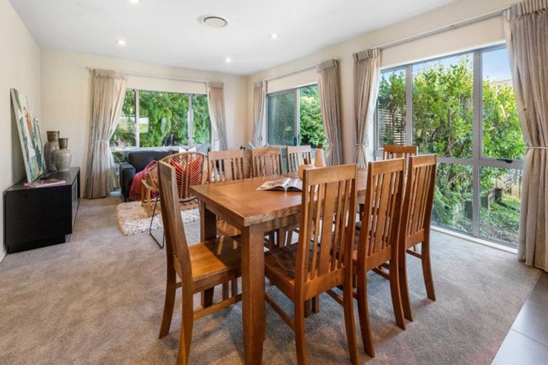 Photo of property in 8 Bob Craig Place, Pukekohe, 2120