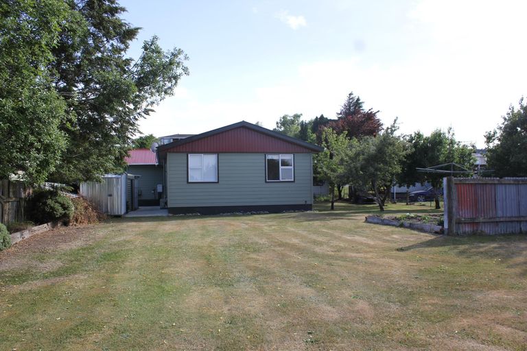 Photo of property in 10 Farm Street, Lumsden, 9730