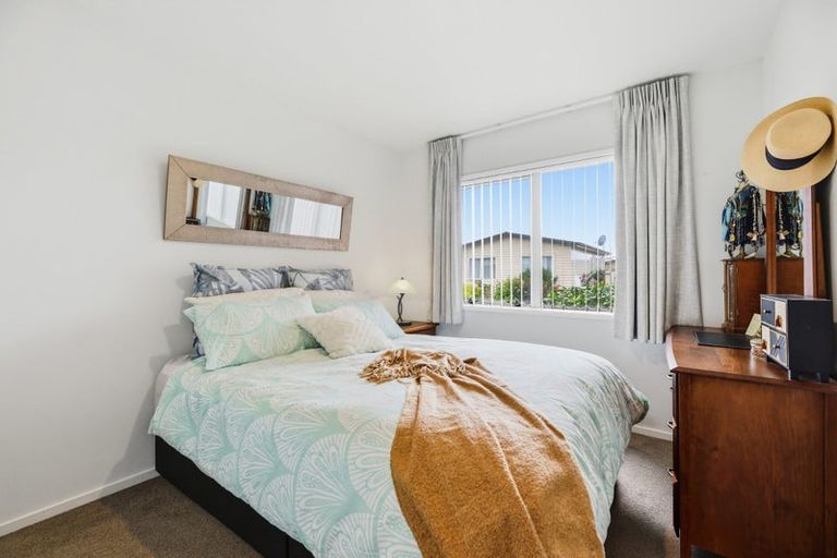 Photo of property in 11 Kamahi Crescent, Papamoa Beach, Papamoa, 3118