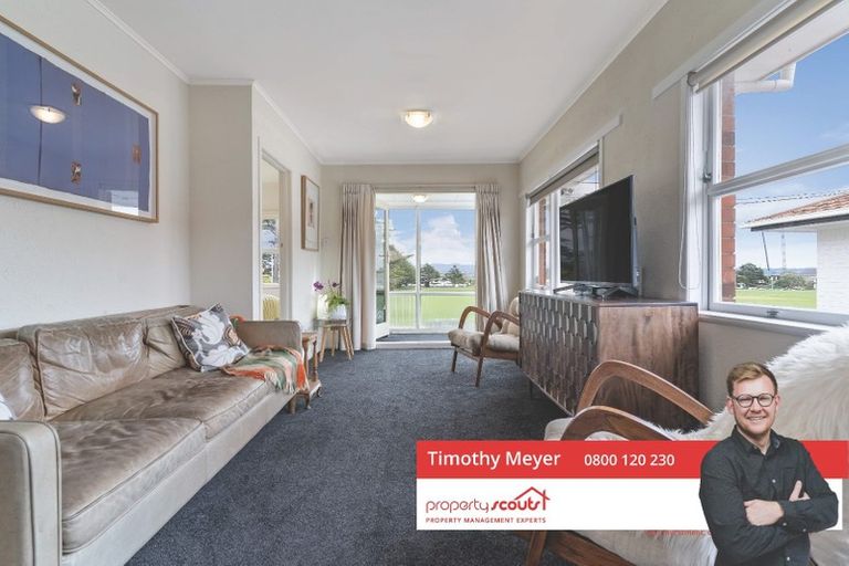 Photo of property in 1/1 Neville Street, Point Chevalier, Auckland, 1022