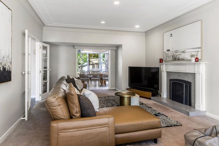 Photo of property in 9 Glamis Avenue, Manly, Whangaparaoa, 0930