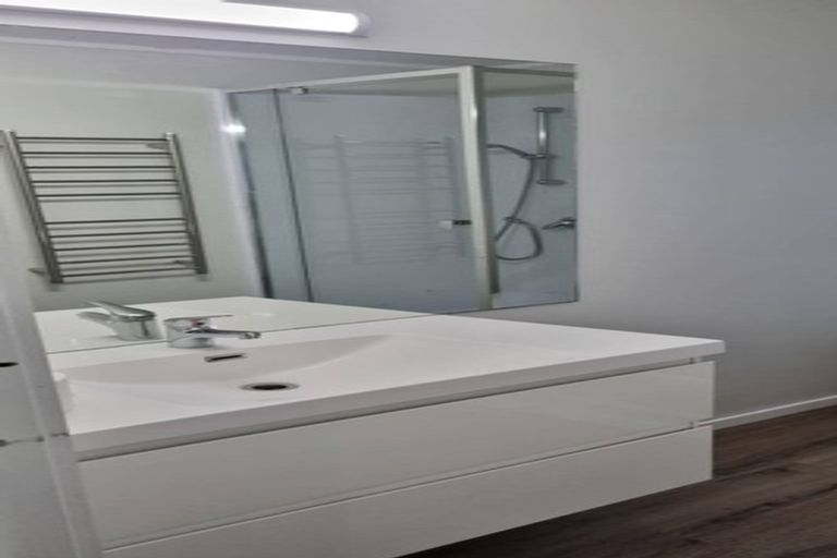 Photo of property in 195 Riverhead Road, Kumeu, 0892