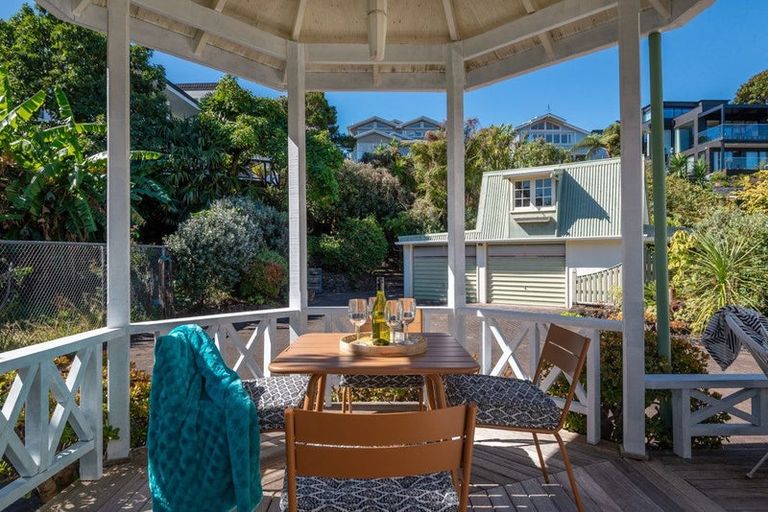 Photo of property in 1/26 Queens Parade, Devonport, Auckland, 0624