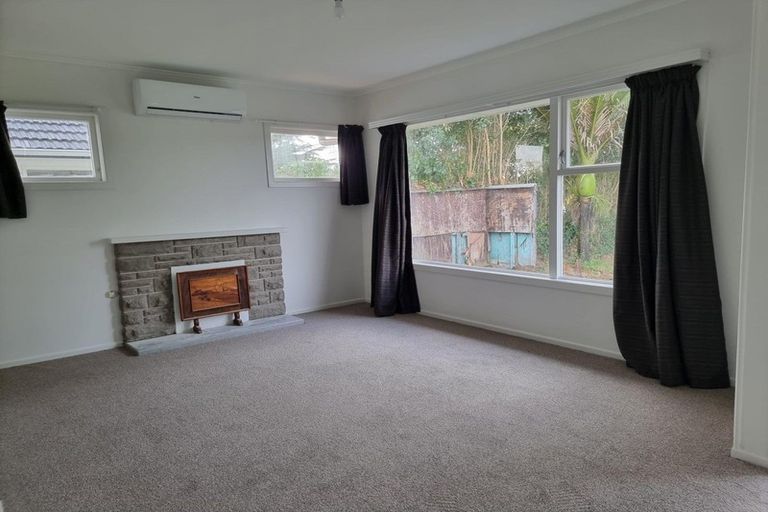 Photo of property in 17 Awatere Street, Clover Park, Auckland, 2023